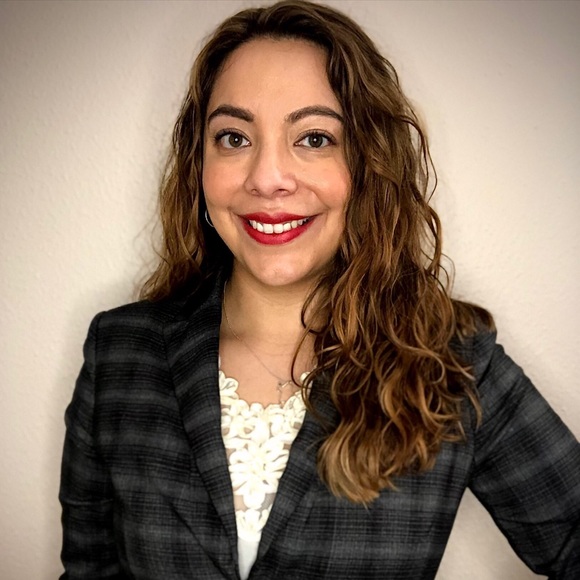 Meet your Posher, Lorraine - Picture 1 of 1